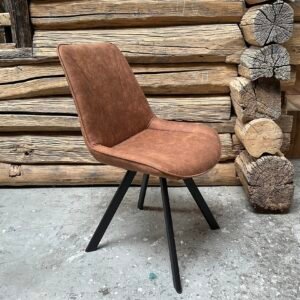 Stoel Bas cognac in de winkel van Bouwie