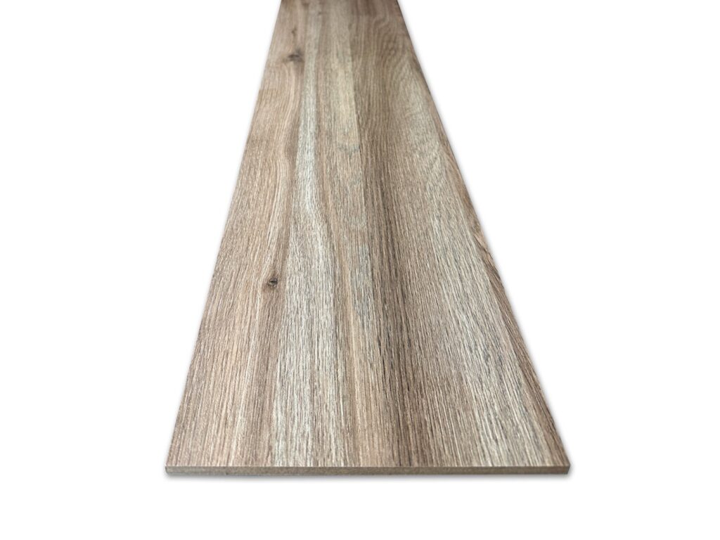 Stootbord taupe eiken laminaat